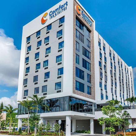 Comfort Inn & Suites Miami International Airport Exteriör bild